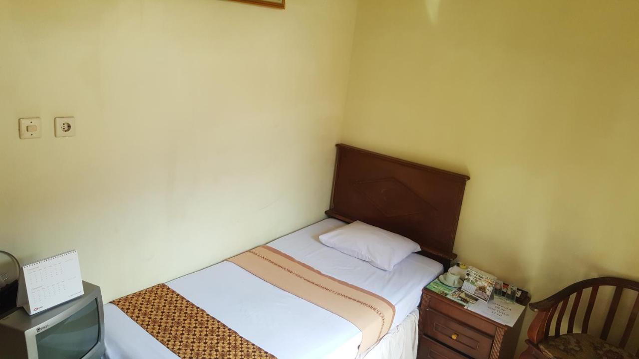 Karangpandan Putri Duyung Guest House מראה חיצוני תמונה