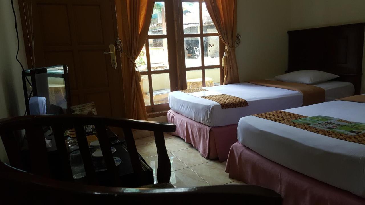 Karangpandan Putri Duyung Guest House מראה חיצוני תמונה